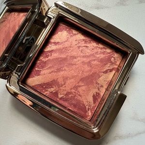 Hourglass At Night Blush